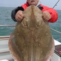 Steve Page caught this 27lb 13oz blonde ray on mackerel strip the big ray but up a good fight on 6 to 12 Kenzaki on Tempus Fugit out from Chichester Harbour skippered by Dale Ford 2